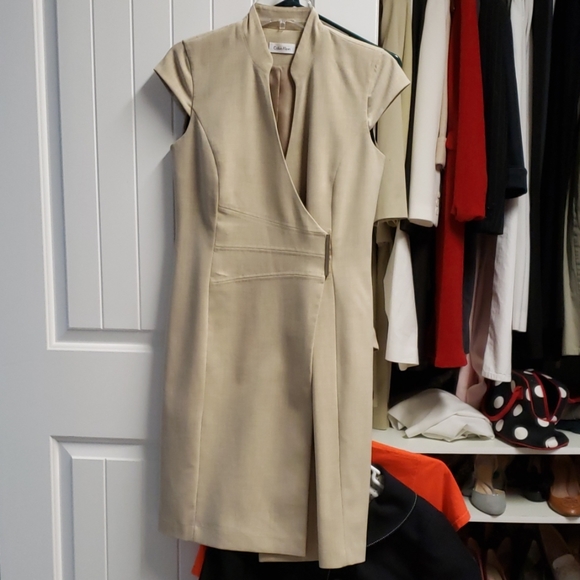 Dress - Picture 1 of 1